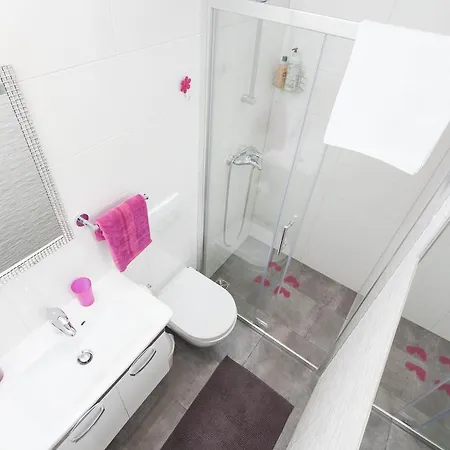 Apartament Marina *