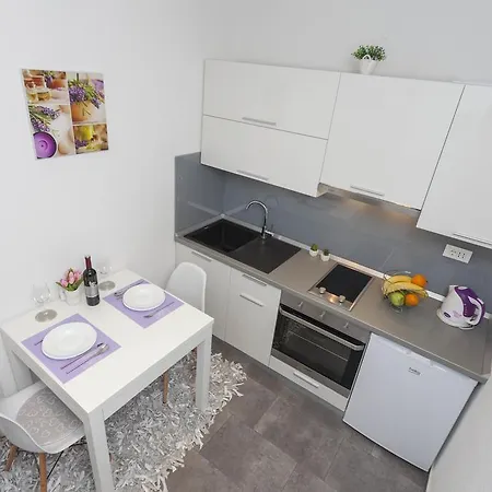 Marina 公寓 马卡尔斯卡