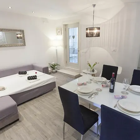 Marina * 马卡尔斯卡