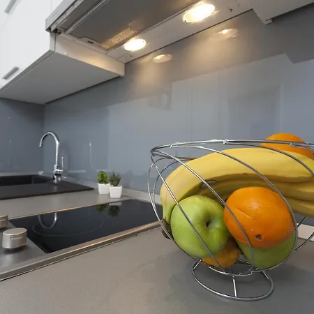 Marina 马卡尔斯卡